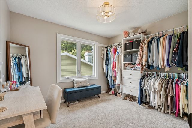 1590 17th Avenue, Marion, IA 52302