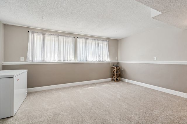 1590 17th Avenue, Marion, IA 52302