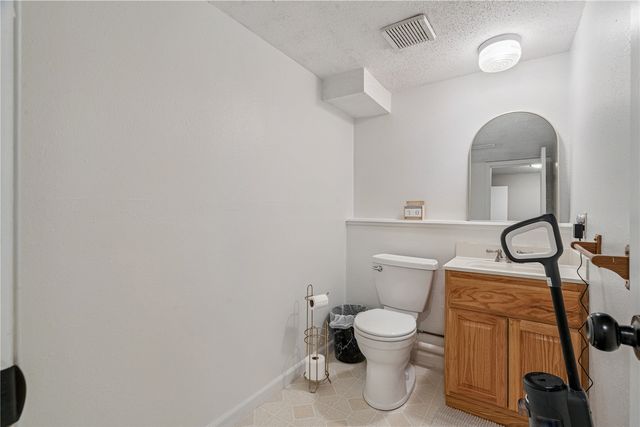 1590 17th Avenue, Marion, IA 52302