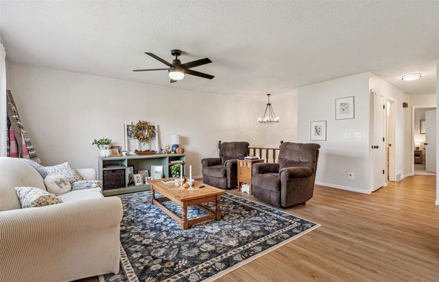 1590 17th Avenue, Marion, IA 52302