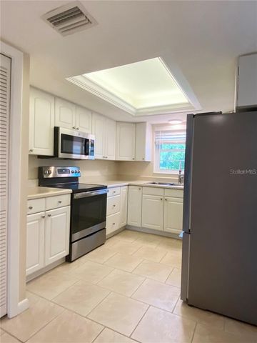 3625 LONGMEADOW 40, Sarasota, FL 34235