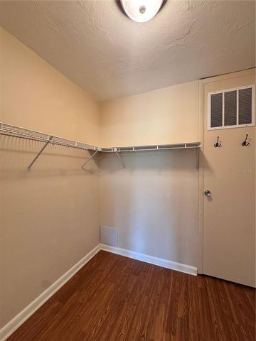 3625 LONGMEADOW 40, Sarasota, FL 34235