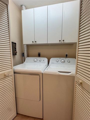 3625 LONGMEADOW 40, Sarasota, FL 34235