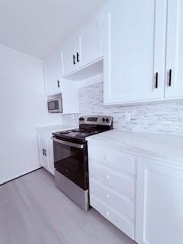 12123 Plumpoint Drive, Houston, TX 77099