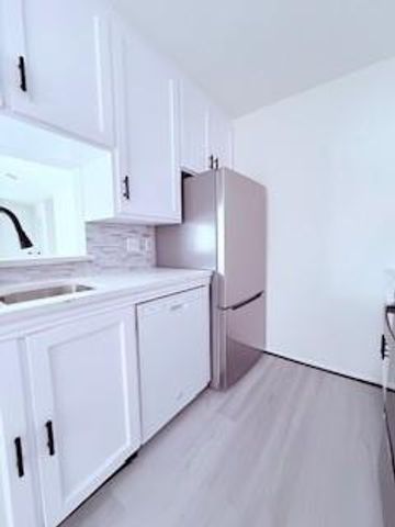 12123 Plumpoint Drive, Houston, TX 77099