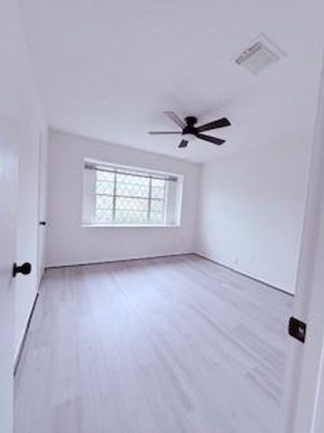 12123 Plumpoint Drive, Houston, TX 77099