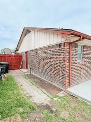 12123 Plumpoint Drive, Houston, TX 77099