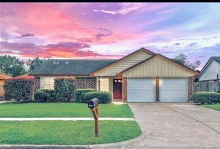 12123 Plumpoint Drive, Houston, TX 77099