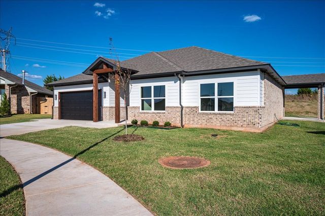 1237 E Stetson Lane, Mustang, OK 73064