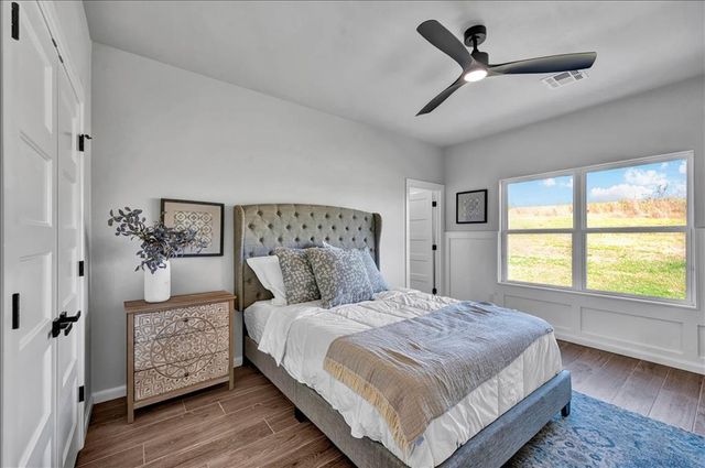 1237 E Stetson Lane, Mustang, OK 73064