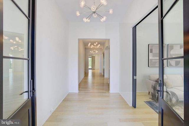 7613 GLENBROOK RD, Bethesda, MD 20814