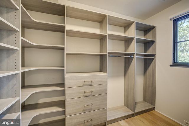 7613 GLENBROOK RD, Bethesda, MD 20814