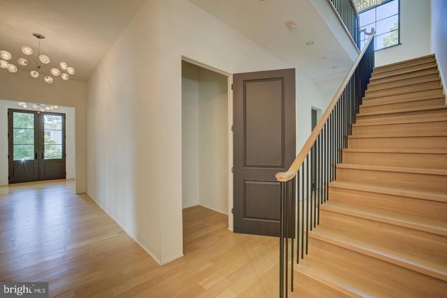 7613 GLENBROOK RD, Bethesda, MD 20814