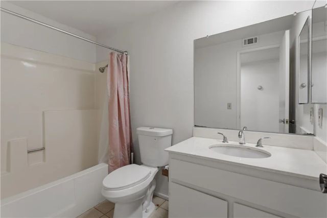 1324 Brentwood B, Corona, CA 92882