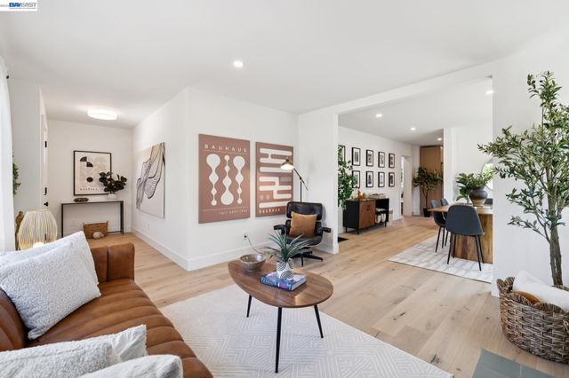 3039 HALCYON COURT, Berkeley, CA 94705