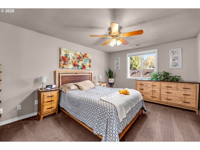 13203 Nw 3rd Ct, Vancouver, WA 98685