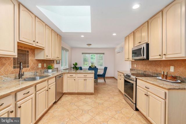 107 NUGGET DR, Locust Grove, VA 22508