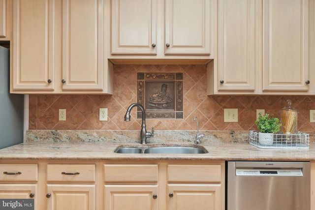 107 NUGGET DR, Locust Grove, VA 22508