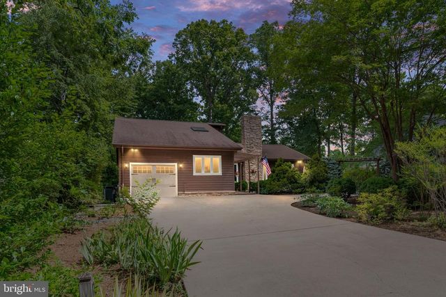 107 NUGGET DR, Locust Grove, VA 22508