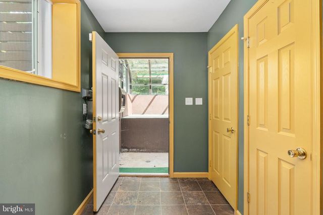 107 NUGGET DR, Locust Grove, VA 22508