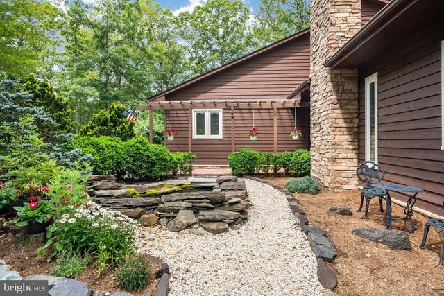 107 NUGGET DR, Locust Grove, VA 22508