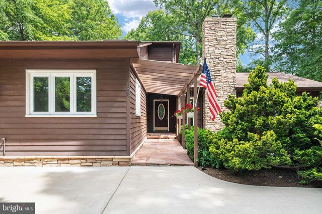 107 NUGGET DR, Locust Grove, VA 22508