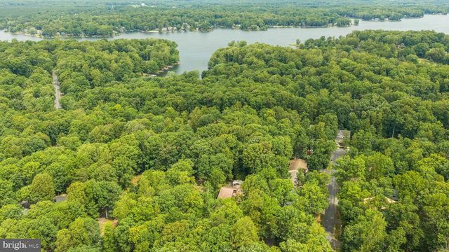 107 NUGGET DR, Locust Grove, VA 22508