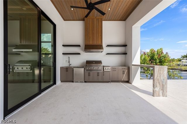 111 Montrose DR, Fort Myers, FL 33919