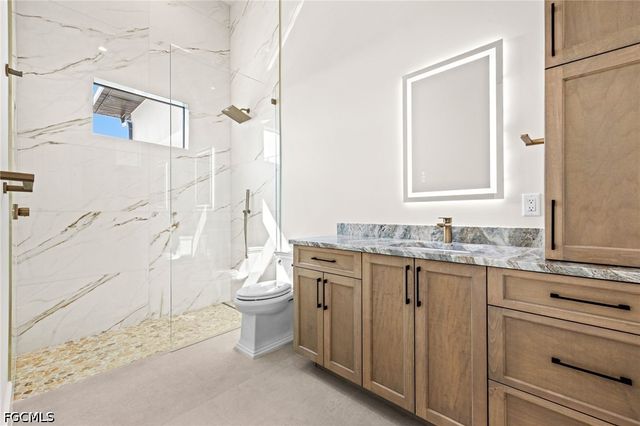 111 Montrose DR, Fort Myers, FL 33919