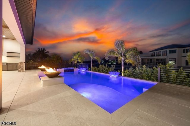 111 Montrose DR, Fort Myers, FL 33919