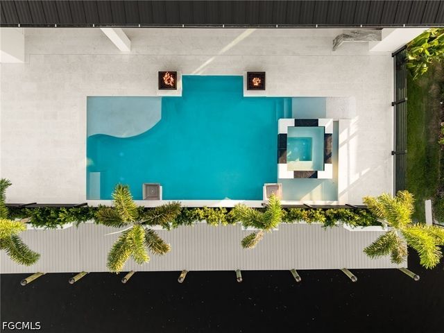 111 Montrose DR, Fort Myers, FL 33919