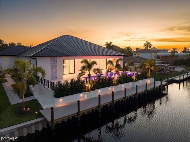 111 Montrose DR, Fort Myers, FL 33919