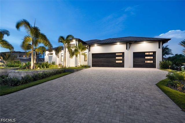111 Montrose DR, Fort Myers, FL 33919
