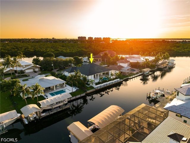 111 Montrose DR, Fort Myers, FL 33919