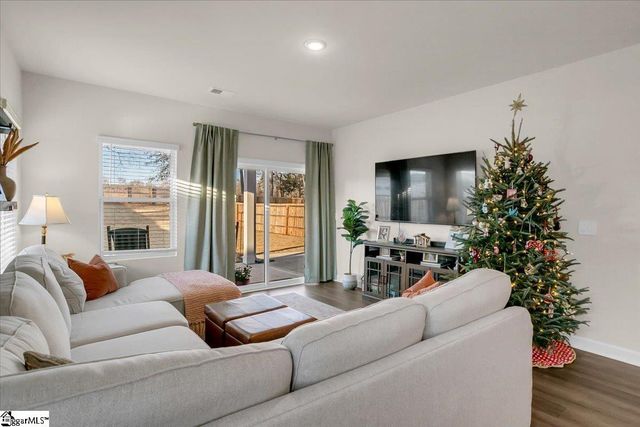 207 Yellowstone Trail, Gray Court, SC 29645