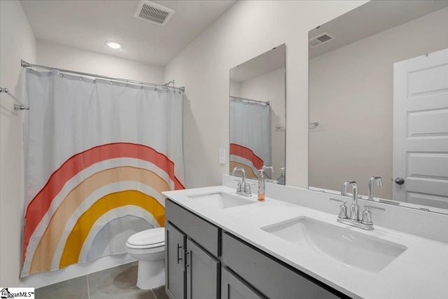 207 Yellowstone Trail, Gray Court, SC 29645