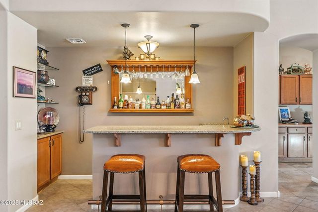 1608 N Buttes Drive, Green Valley, AZ 85614