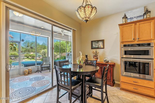 1608 N Buttes Drive, Green Valley, AZ 85614