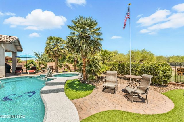 1608 N Buttes Drive, Green Valley, AZ 85614