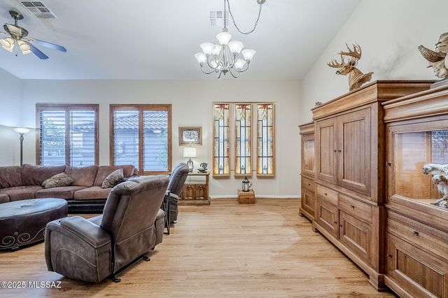 1608 N Buttes Drive, Green Valley, AZ 85614