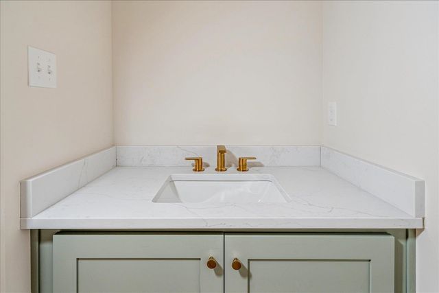 5480 END VILLAGE DR E, Memphis, TN 38119