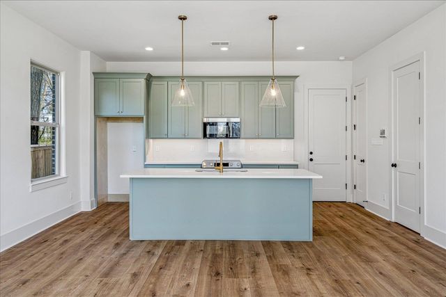 5480 END VILLAGE DR E, Memphis, TN 38119