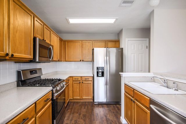 1806 Oakmont LN, Cedar Park, TX 78613
