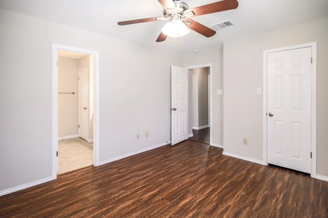 1806 Oakmont LN, Cedar Park, TX 78613