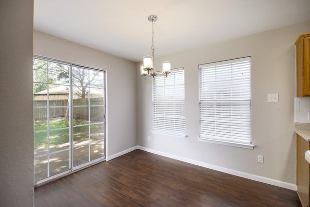 1806 Oakmont LN, Cedar Park, TX 78613