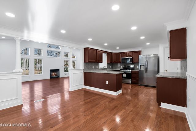 6 Afton Road, Jackson, NJ 08527