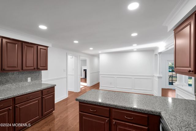 6 Afton Road, Jackson, NJ 08527