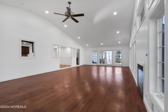 6 Afton Road, Jackson, NJ 08527