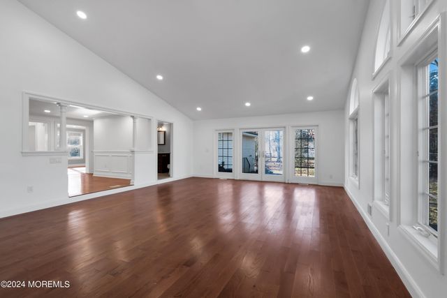 6 Afton Road, Jackson, NJ 08527