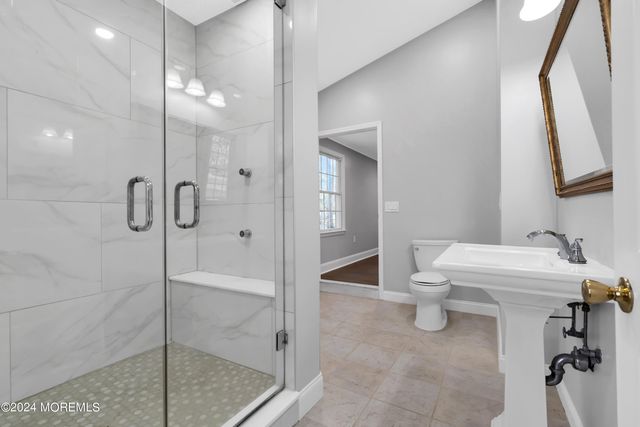 6 Afton Road, Jackson, NJ 08527